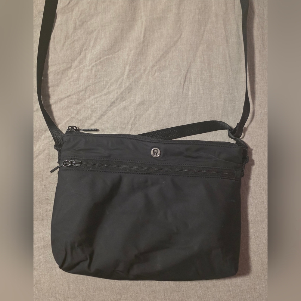 lululemon athletica Black Nylon Crossbody Belt Bag